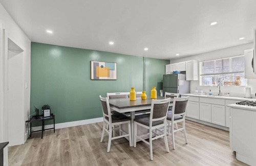 Delair House | Entire House-Private Parking