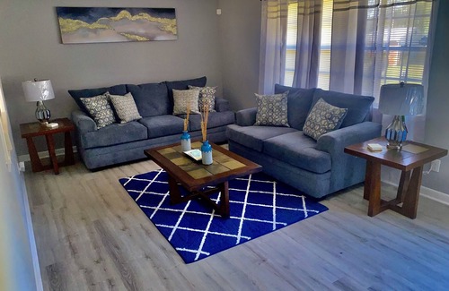 Union City House | Entire House
