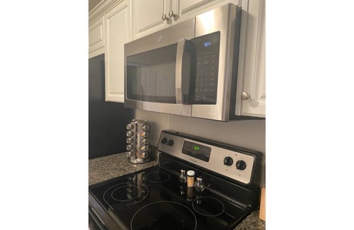 Augusta House | Entire Immaculate 2br/2ba in Amazing Location!