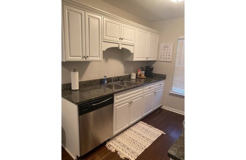 Augusta House | Entire Immaculate 2br/2ba in Amazing Location!