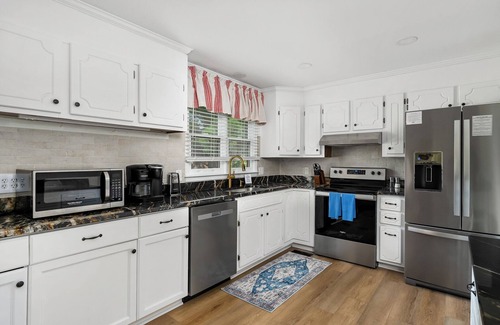 West Union House | Entire lakefront home, with two story dock and hot tub!