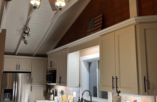Wantage House | Entire Lakehouse Cabin by Mountain Creek & Warwick