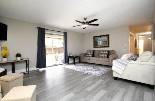 Raisin House | Entire Magill House by RiverPark