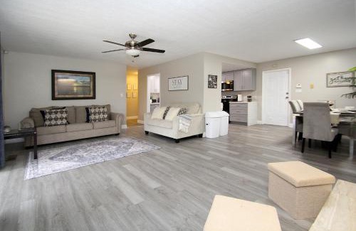 Raisin House | Entire Magill House by RiverPark
