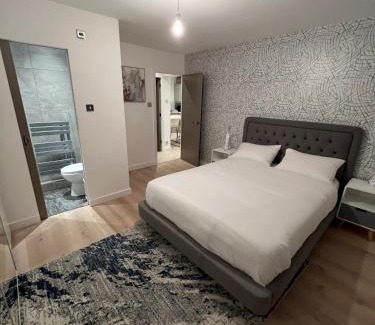 Shortlands Apartment | Entire Modern 2- Bedroom Apartment Modern Comfort Near Central London