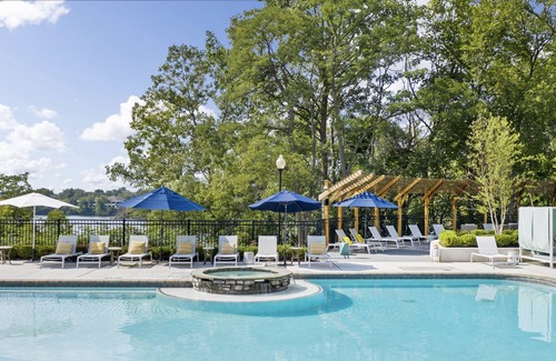 Northville Apartment | Entire Modern Corporate 1 Br Apt-King Bed-Gym-Pool