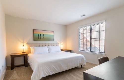 Northville Apartment | Entire Modern Corporate 1 Br Apt-King Bed-Gym-Pool