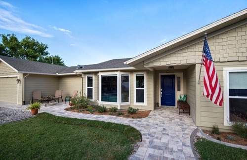 Weeki Wachee Gardens House | Entire residence, single level home with abundant natural light for you to enjoy