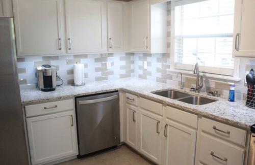 Morehead City House | Entire residential home rental. Quiet cul-de-sac. Minutes to beach.