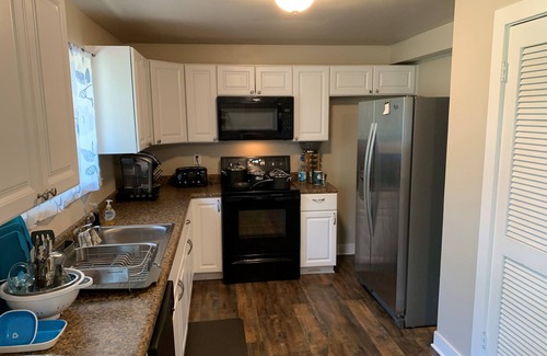 Millcreek House | Entire Residential Twin Home in Cul de Sac W/Yard