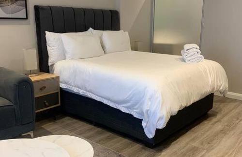 Menlyn Apartment | Entire Studio Apartment @MenlynMaine