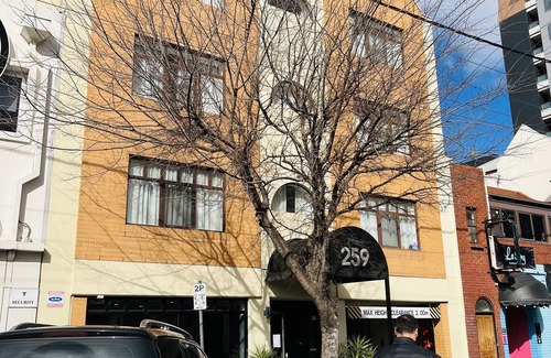 Adelaide Apartment | entire studio ex hotel room w/parking in the city 312