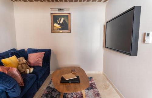 Valbonne House | Entire townhouse in the heart of the village