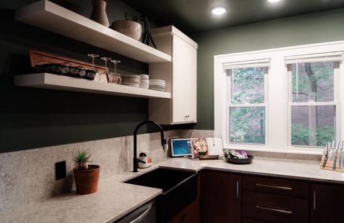 Summit - University House | Entire townhouse in Saint Paul, Posh Cathedral Hill