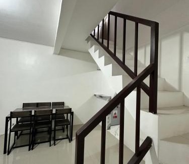 Santo Tomas House | Entire Townhouse - SANTO TOMAS BATANGAS