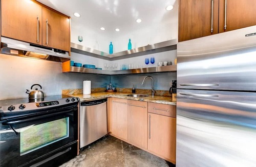 Hendricks and Venice Isles Apartment | Entire Townhouse Ft Lauderdale