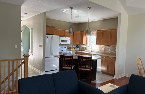 Port Elgin House | Entire Vacation Home with 5 Bedrooms & 3 Bathrooms