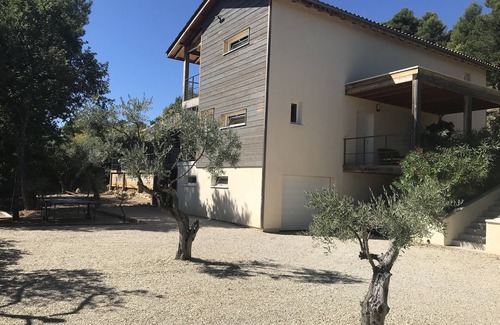 Villeneuve Villa | Entire villa with panoramic views in a privileged setting in the heart of the Luberon