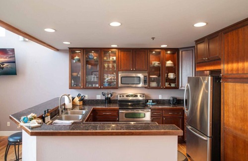Homer House | Entire Waterfront Property on the Spit