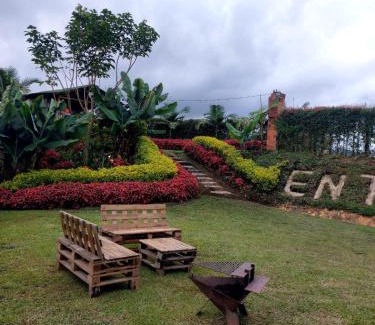 El Penol Cabin | Entre Colinas Lodge