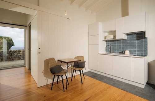 Calhetas House | ENTRE MUROS
