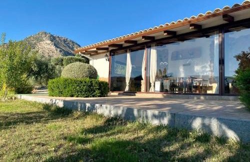Campocamara House | ENTRESIERRAS Apartamentos rurales piscina 24h con barbacoa y espacio para eventos
