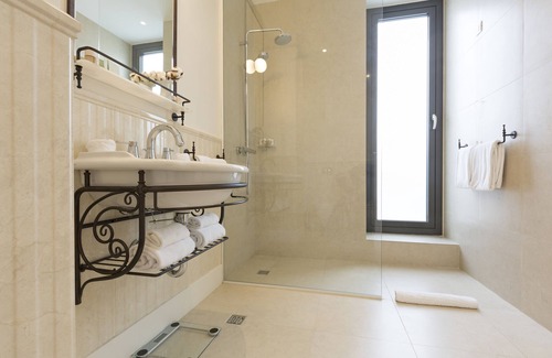 Stari Grad Hotel | Envoy Hotel Belgrade