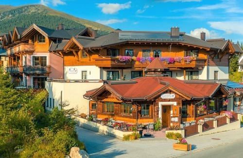 Konigsleiten Apartment | Enzian Suite - Biohotel Castello Koenigsleiten