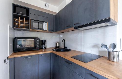 Saint-Regnobert-de-la-Cote-de-Nacre Apartment | Eole - 200 m de la plage