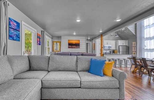 Ephraim Cabin | Ephraim home- Great for Families and Groups! Dog Friendly up to 4 dogs!