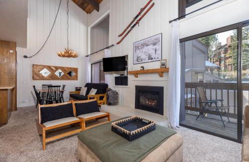 Mammoth Lakes Apartment | Epic Condo walk to Canyon Lodge