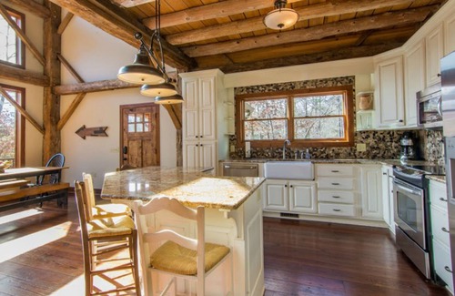 Blairsville Cabin | Epic Lake Playground in B.R. Mountains - Union County License #022178