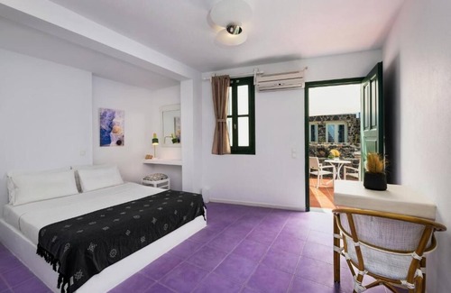 Akrotiri Hotel | Epic View Suites