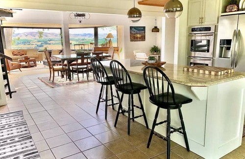 Paso Robles House | Epic Views above Paso Robles vineyards- 2 bedrooms, 2 baths.