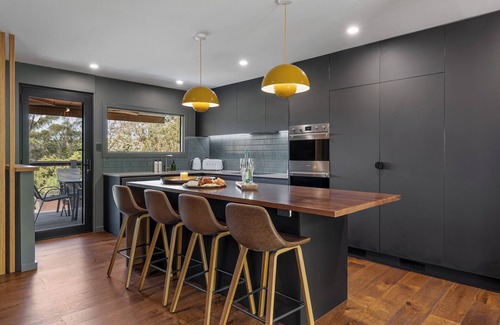 Mittagong House | Equinox - Modern Highlands Charm in Mittagong