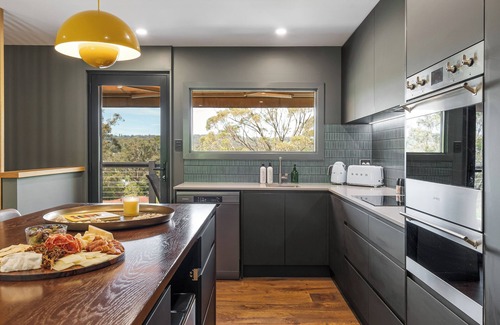 Mittagong House | Equinox - Modern Highlands Charm in Mittagong