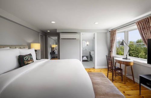 Manchester Resort | Equinox Resort Residences