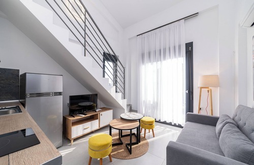 Ofrinion House | Erato Residential Complex