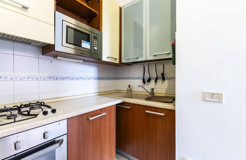 Baranzate Apartment | Erba 6 in Baranzate With 1 Bedrooms and 1 Bathrooms