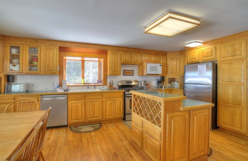 Rangeley House | 🐾Erickson - Spacious and private dog friendly home located on Rangeley Lake