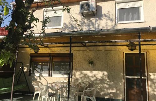 Poroszlo Apartment | Erika-Vendégház