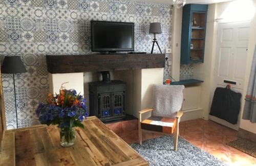 Londonderry House | Erin Cottage