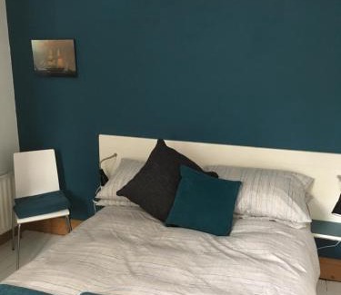 Londonderry House | Erin Cottage