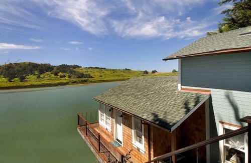 Jenner House | 'Erinleigh By The Sea' Waterfront