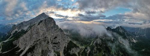 Kranjska Gora House | Erjavčeva mountain hut at Vršič pass