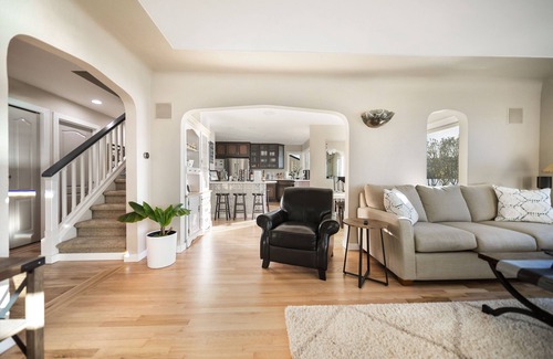 Erlands Point-Kitsap Lake House | Erlands Point Beach House