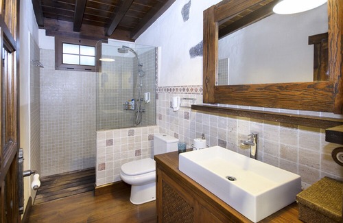 Masdache House | Ermita Perdomo, Modern Style with a Rustic Twist