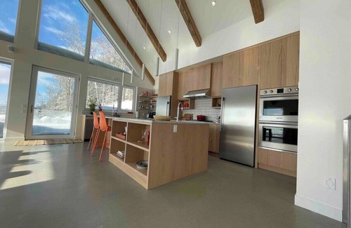 Baie-St-Paul House | Ermitage St-Laurent 173: Luxury River View Retreat
