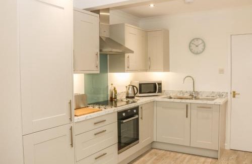 Nefyn House | Eryl