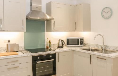 Nefyn House | Eryl
